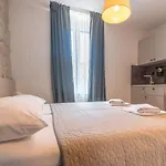 L&B City Center Studios Apartments