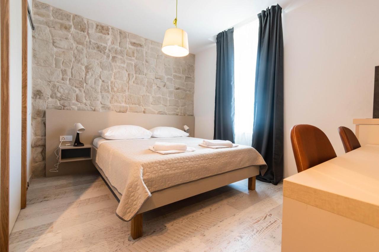 L&B City Center Studios Apartments 3*