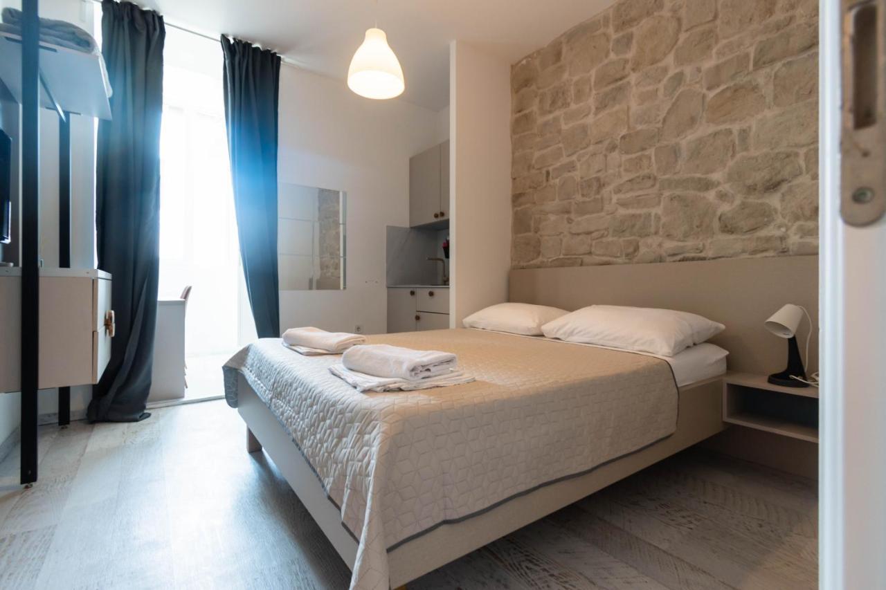 Gostinjska kuća L&B City Center Studios Apartments 3*