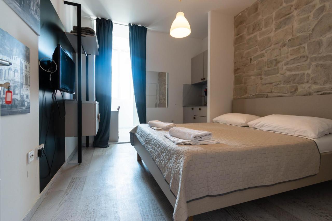 L&B City Center Studios Apartments Gostinjska kuća