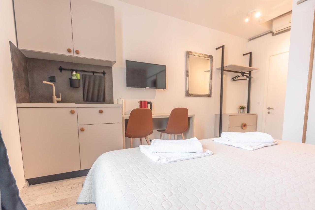L&B City Center Studios Apartments Gostinjska kuća