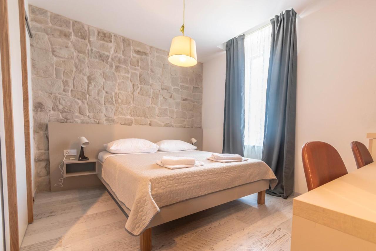 L&B City Center Studios Apartments 3*