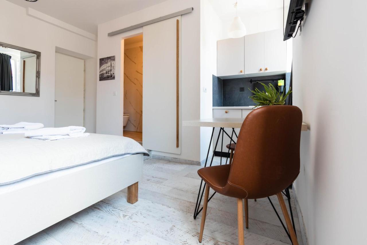 L&B City Center Studios Apartments Pula