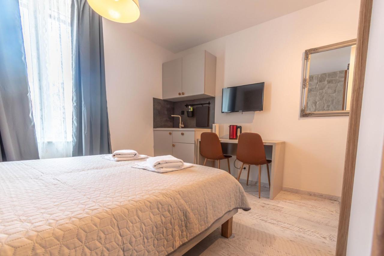 L&B City Center Studios Apartments 3* Pula