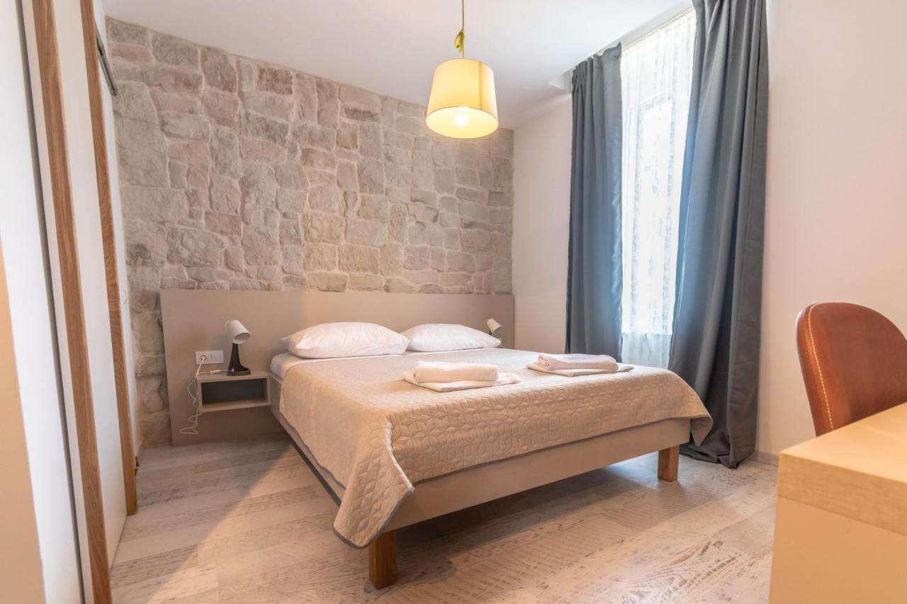 L&B City Center Studios Apartments Penzión pre hostí