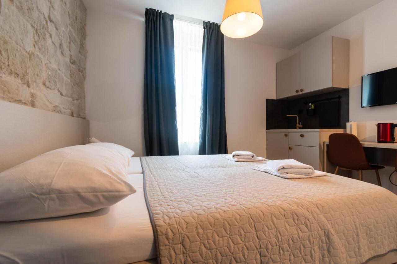 L&B City Center Studios Apartments