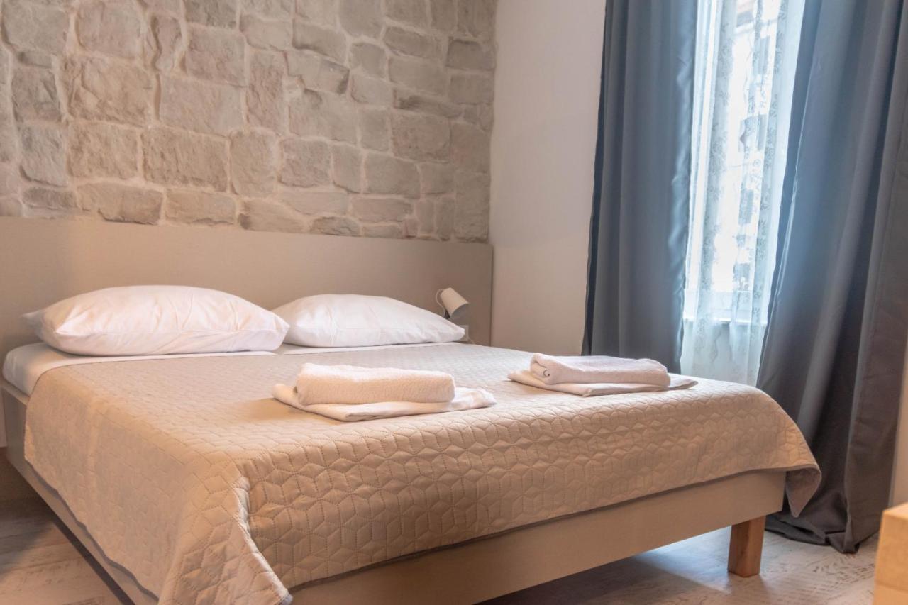 Guest house L&B City Center Studios Apartments Pula
